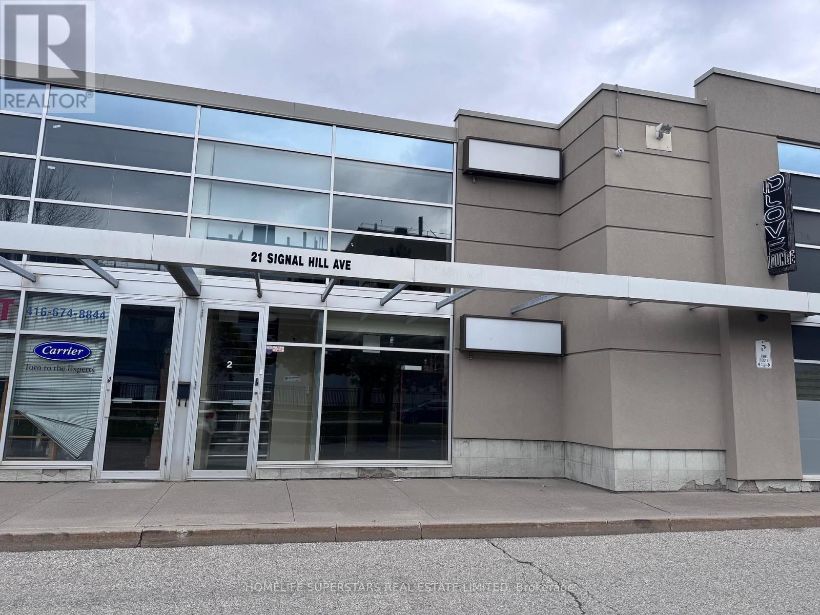 2 - 21 SIGNAL HILL AVENUE, Toronto, Ontario