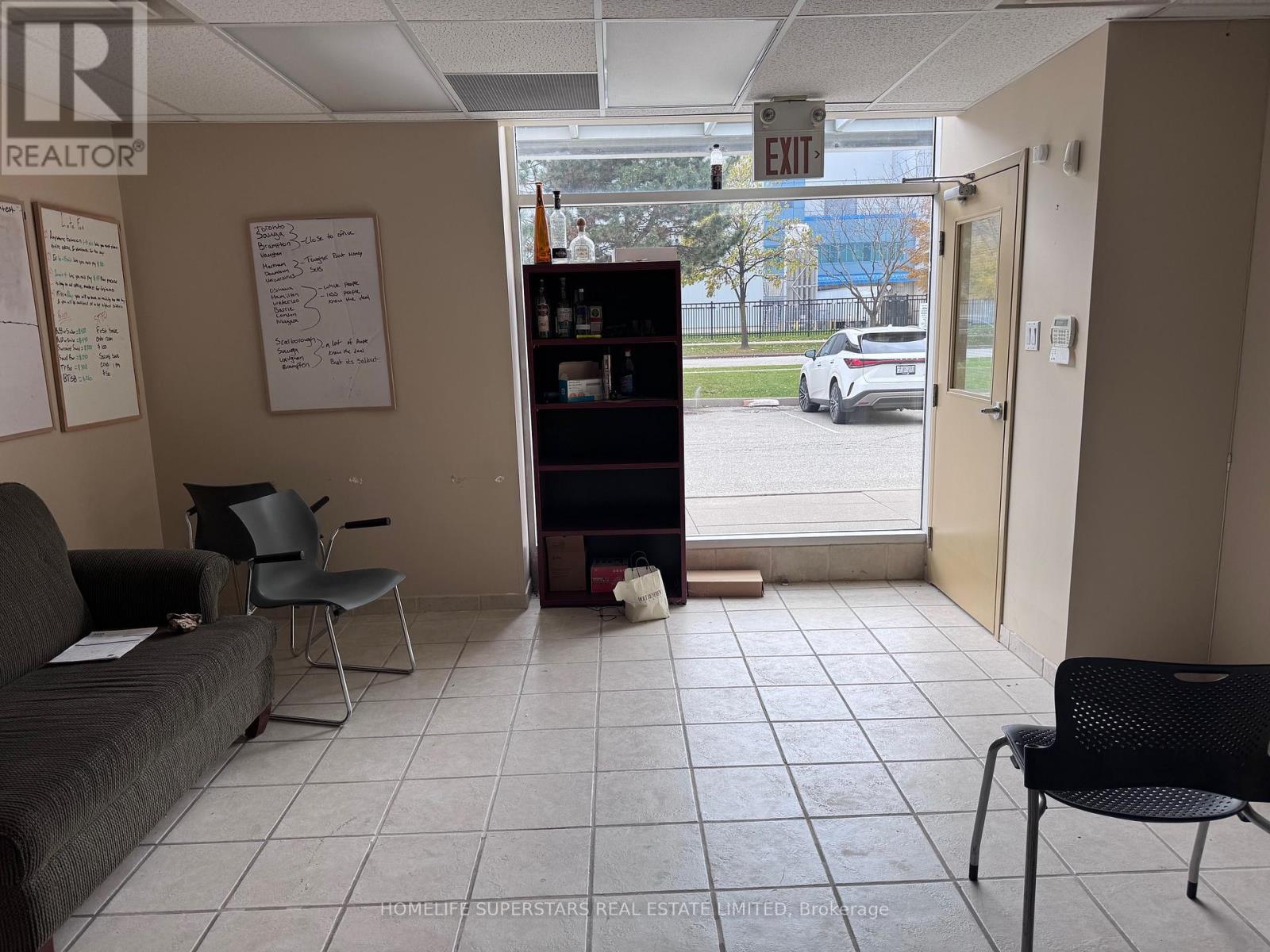 2 - 21 Signal Hill Avenue, Toronto, Ontario  M9W 6V8 - Photo 10 - W12722538