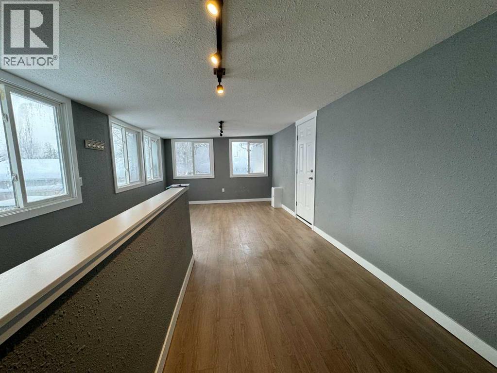 9909 80 Avenue, Grande Prairie, Alberta  T8V 3S5 - Photo 3 - A2280975