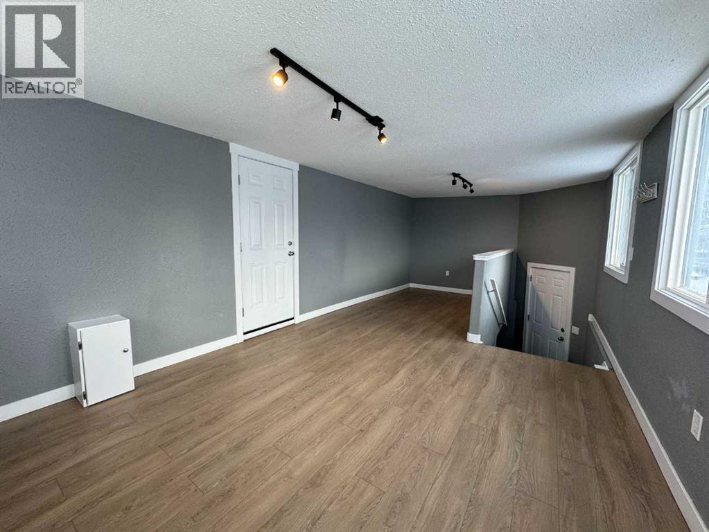 9909 80 Avenue, Grande Prairie, Alberta  T8V 3S5 - Photo 2 - A2280975