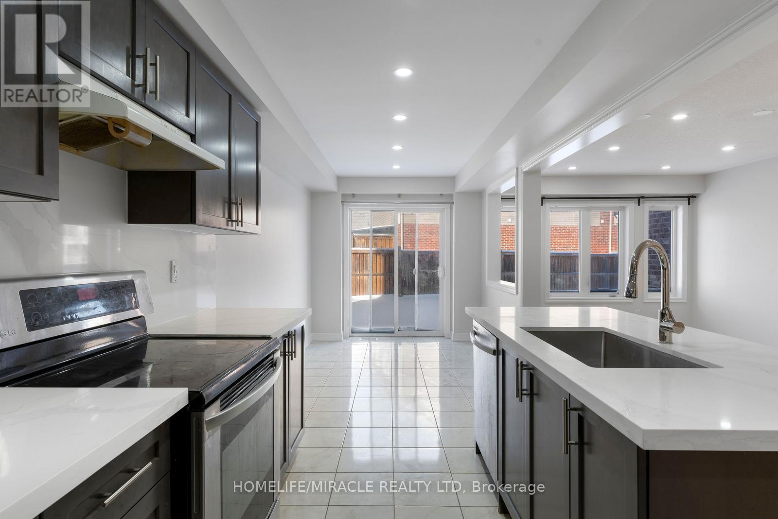 570 Linden Drive, Cambridge, Ontario  N3H 0C9 - Photo 14 - X12722450