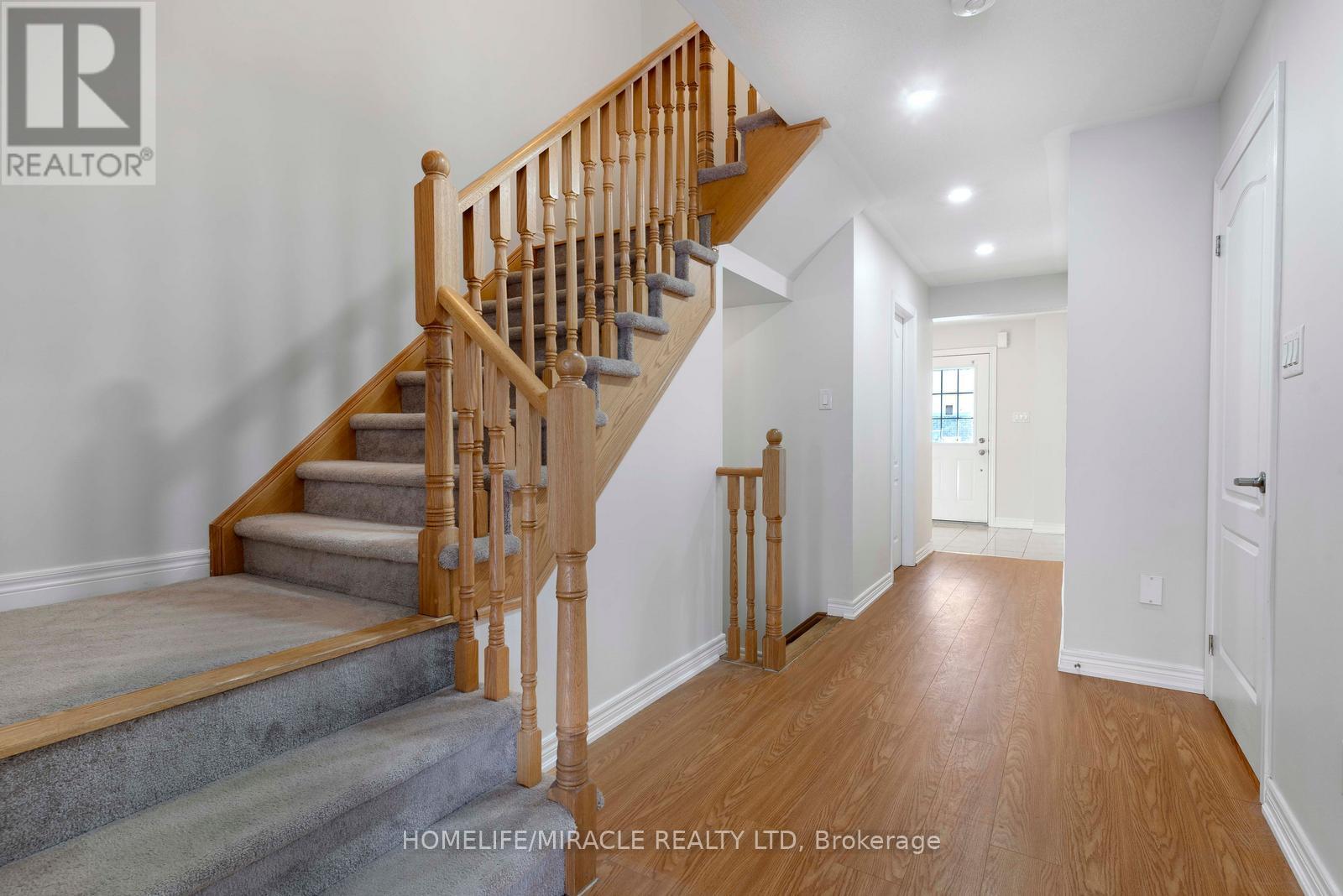 570 Linden Drive, Cambridge, Ontario  N3H 0C9 - Photo 5 - X12722450