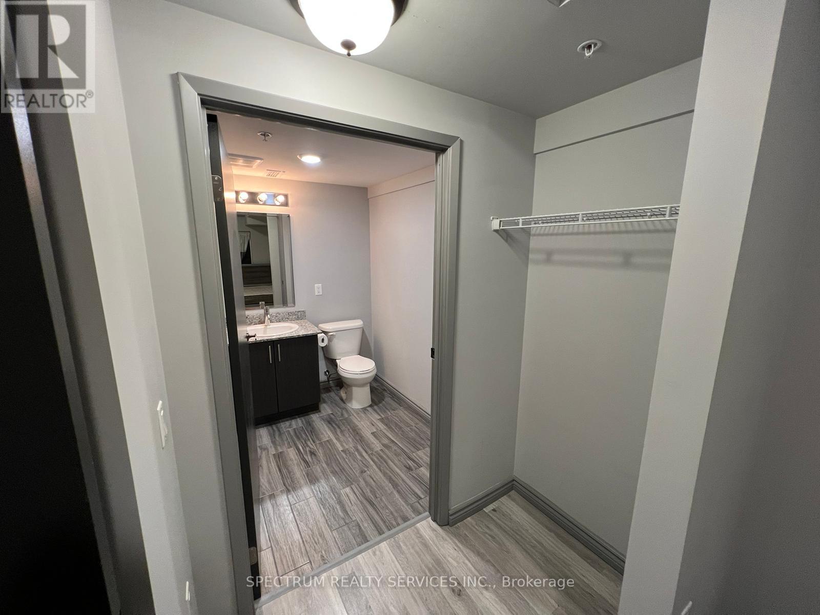 A-306 - 275 Larch Street, Waterloo, Ontario  N2L 3R2 - Photo 11 - X12722532