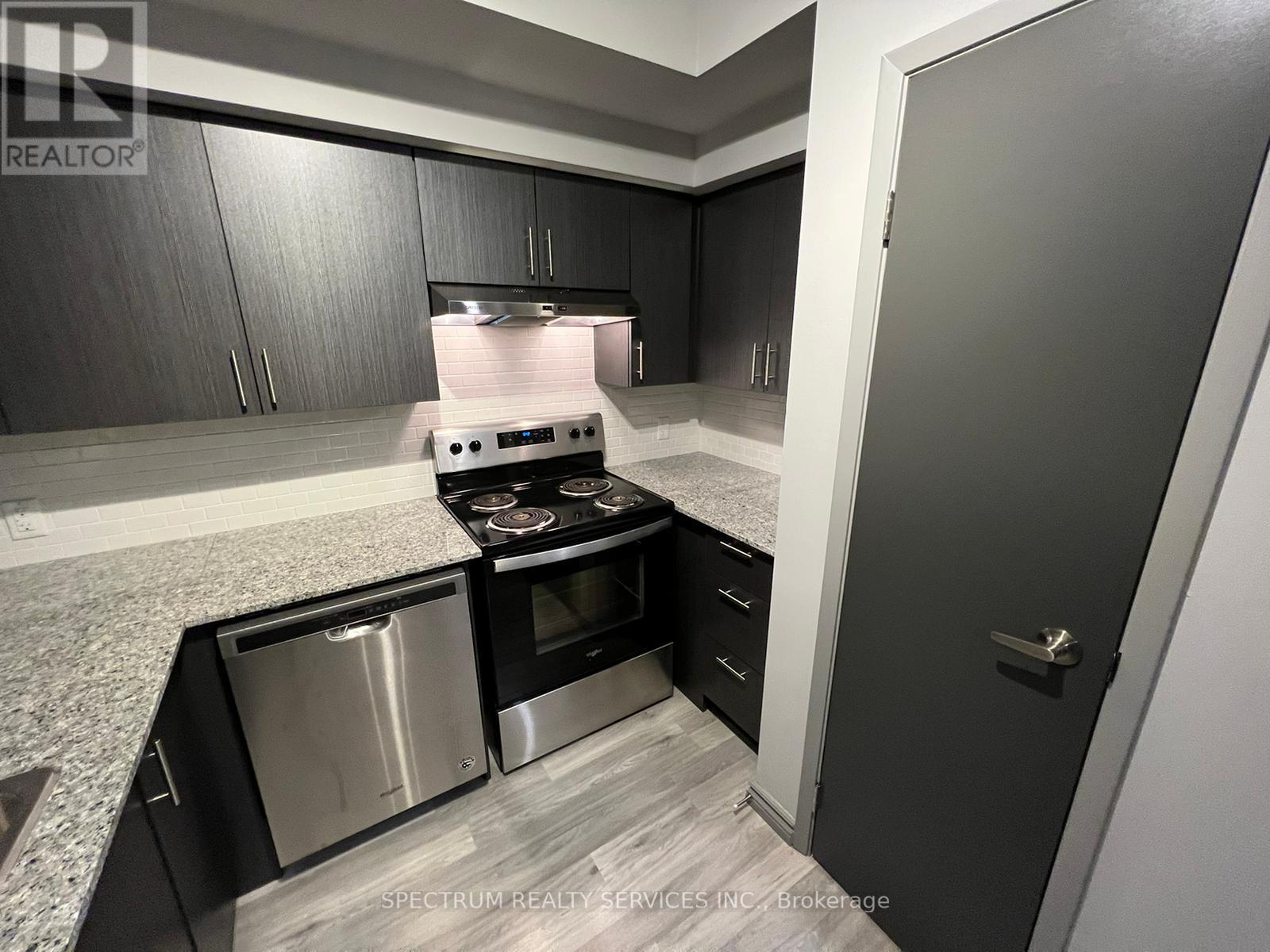 A-306 - 275 Larch Street, Waterloo, Ontario  N2L 3R2 - Photo 9 - X12722532