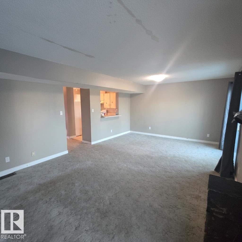 5462 38a Av Nw, Edmonton, Alberta  T6L 2H4 - Photo 2 - E4470823