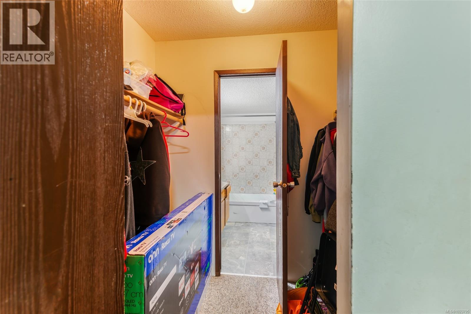 3736 Argyle Way, Port Alberni, British Columbia  V9Y 8A6 - Photo 8 - 1023795