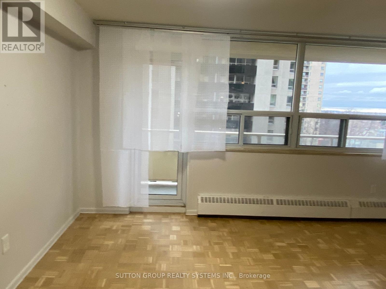 701 - 360 Ridelle Avenue, Toronto, Ontario  M6B 1K1 - Photo 10 - W12698132