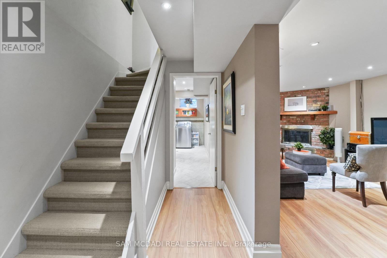 3620 Ponytrail Drive, Mississauga, Ontario  L4X 1W4 - Photo 25 - W12704068