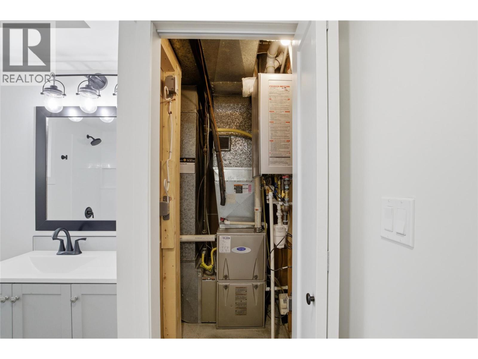 1140 Lethbridge Avenue, Kamloops, British Columbia  V2B 1Y3 - Photo 24 - 10373280