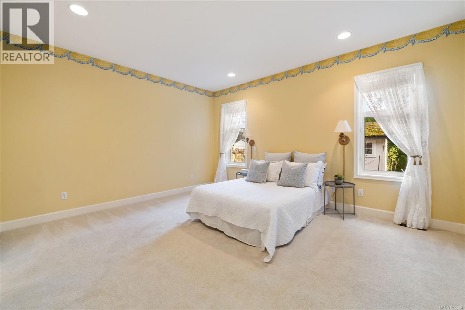 812 Del Monte Lane, Saanich, British Columbia  V8Y 3H2 - Photo 25 - 1022984