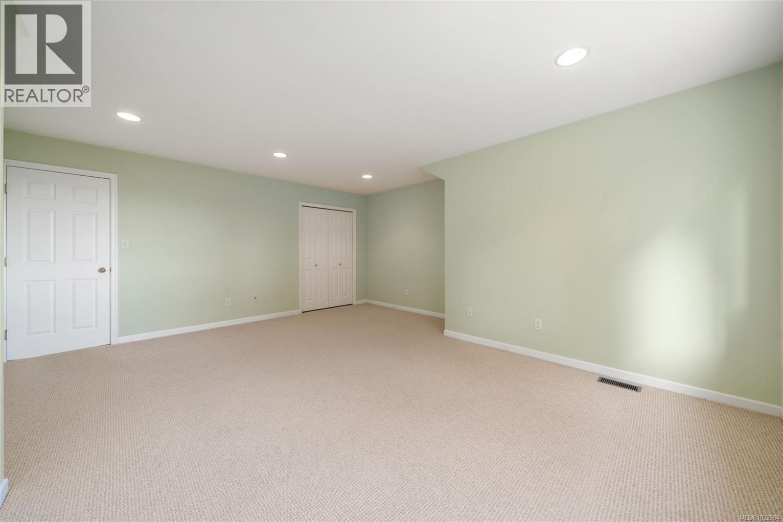 812 Del Monte Lane, Saanich, British Columbia  V8Y 3H2 - Photo 34 - 1022984