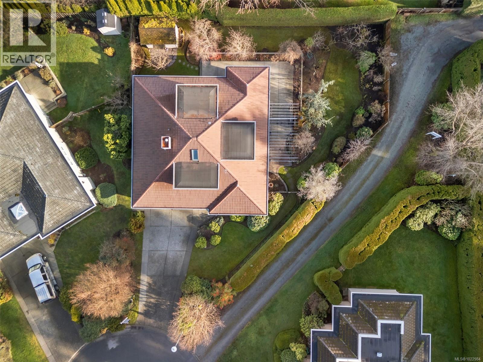 812 Del Monte Lane, Saanich, British Columbia  V8Y 3H2 - Photo 54 - 1022984