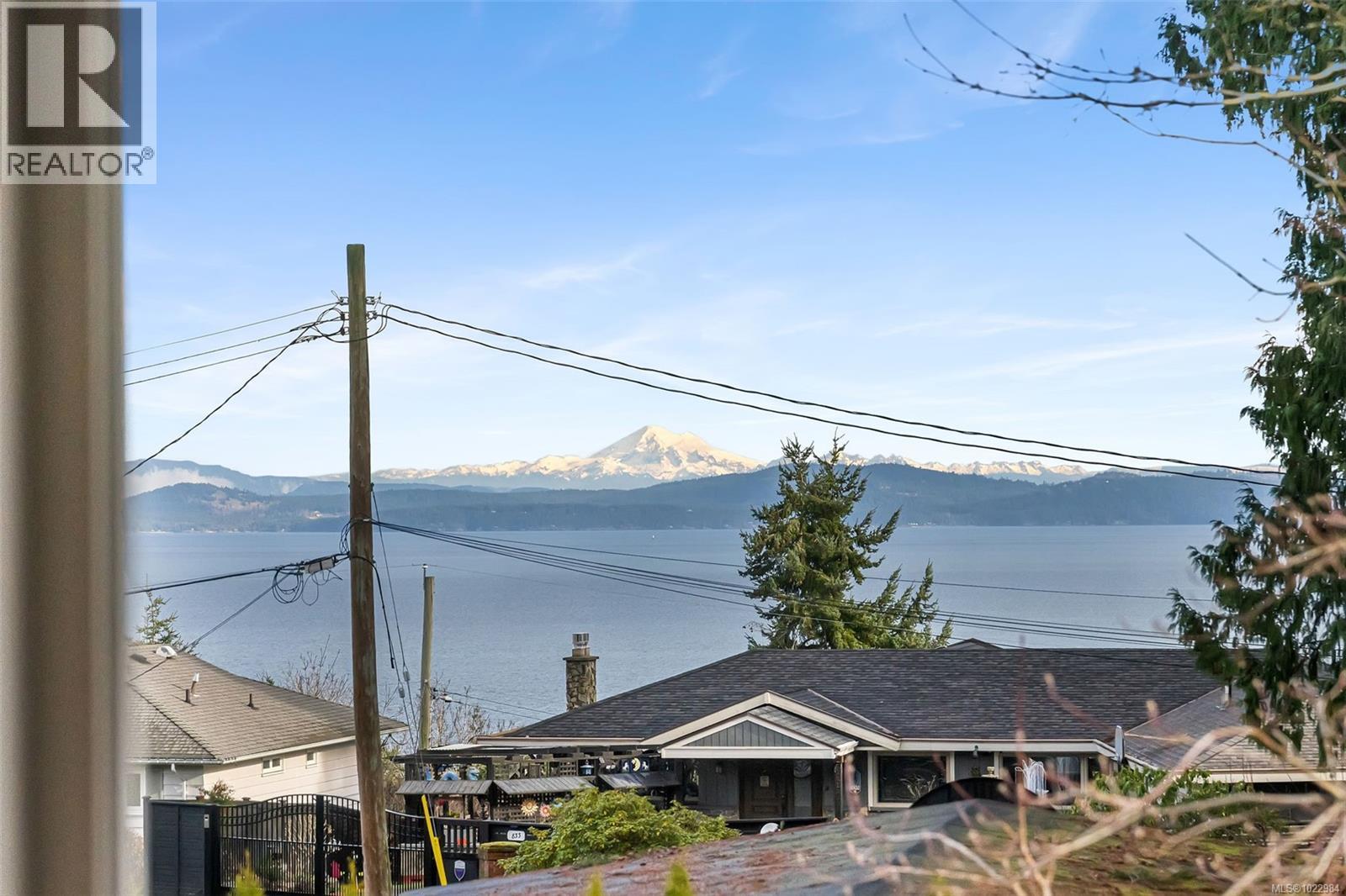 812 Del Monte Lane, Saanich, British Columbia  V8Y 3H2 - Photo 36 - 1022984