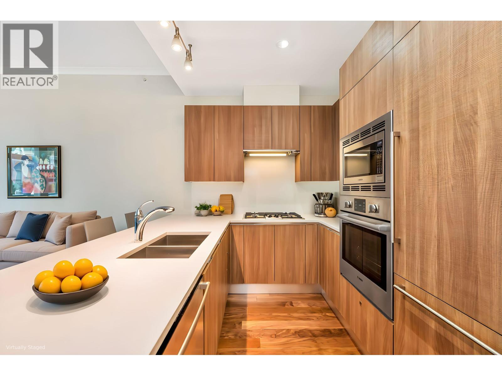 103 185 Victory Ship Way, North Vancouver, British Columbia  V7L 0G2 - Photo 5 - R3081475