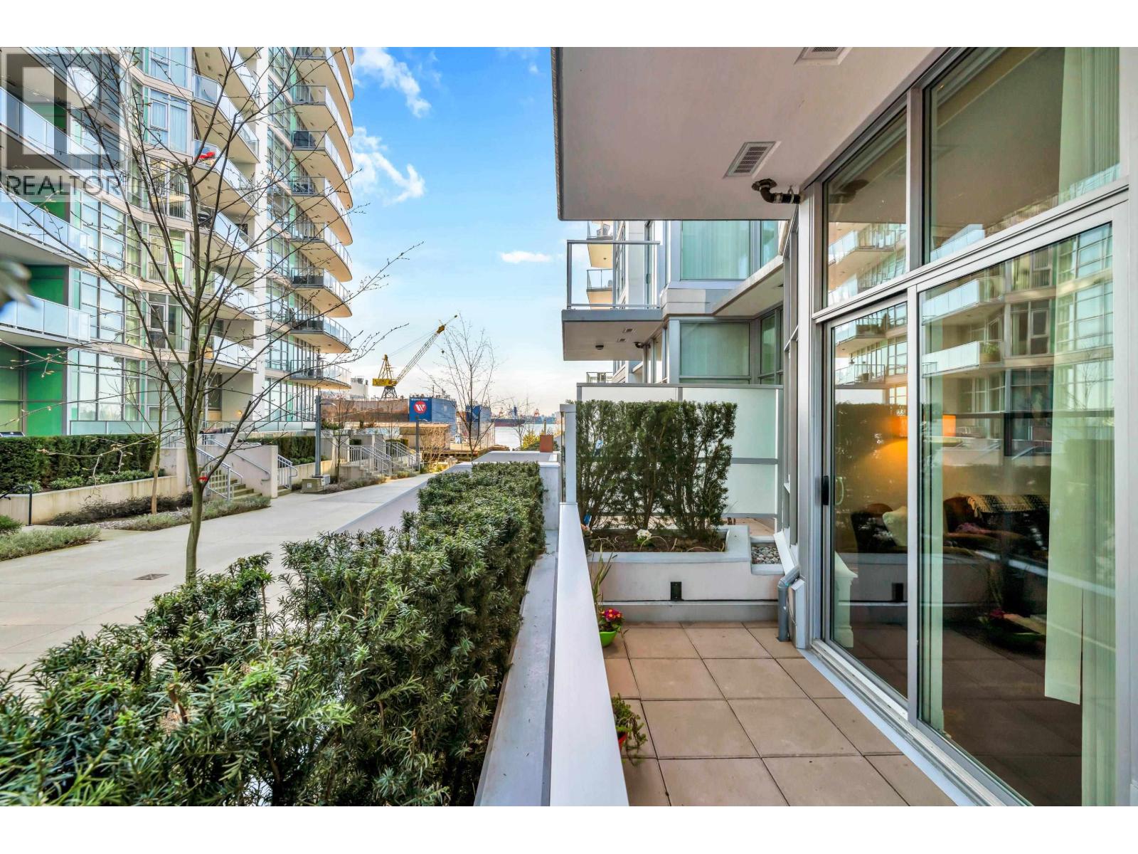 103 185 Victory Ship Way, North Vancouver, British Columbia  V7L 0G2 - Photo 11 - R3081475