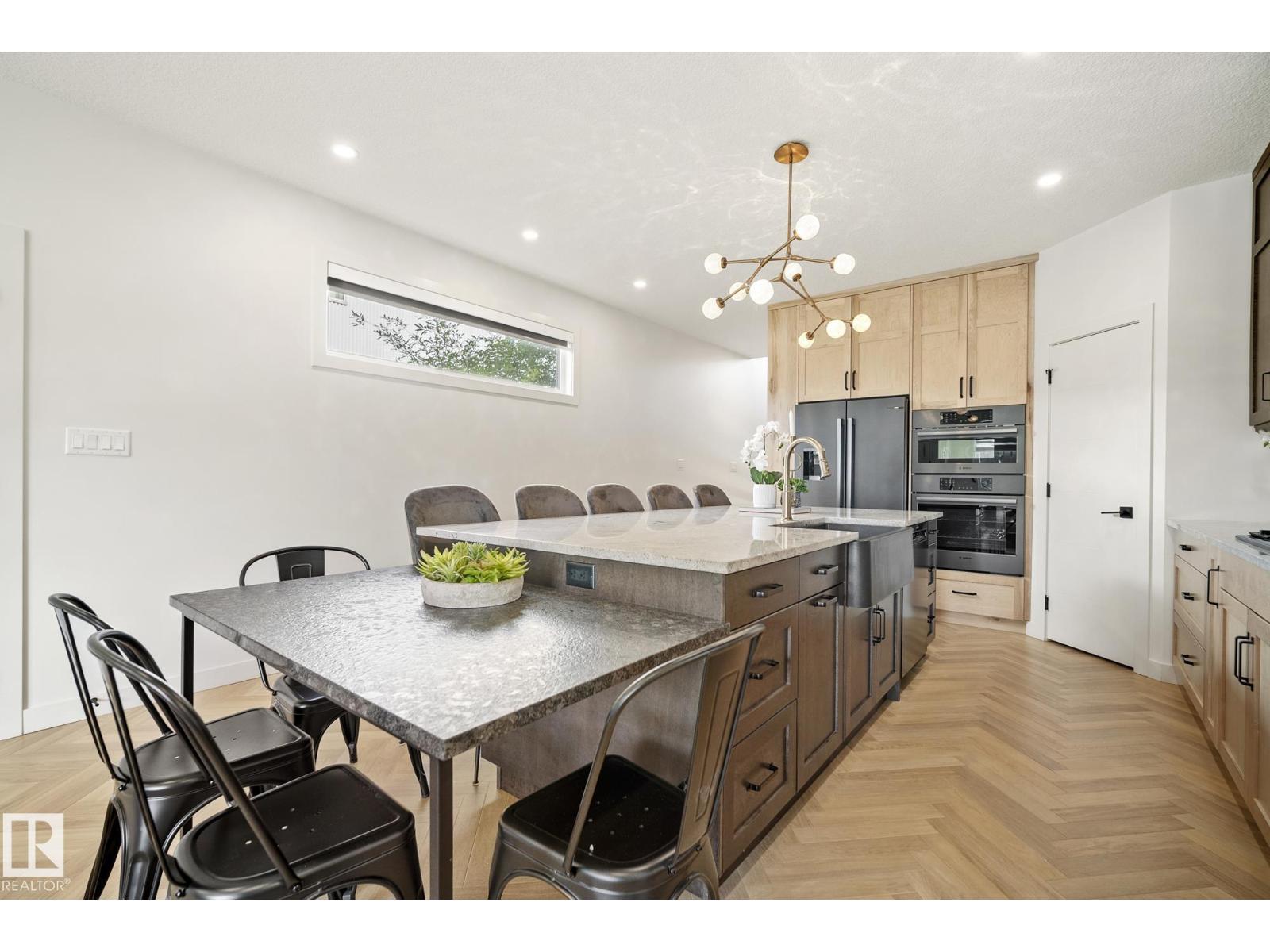 8803 Strathearn Dr Nw, Edmonton, Alberta  T6C 4C8 - Photo 8 - E4469174