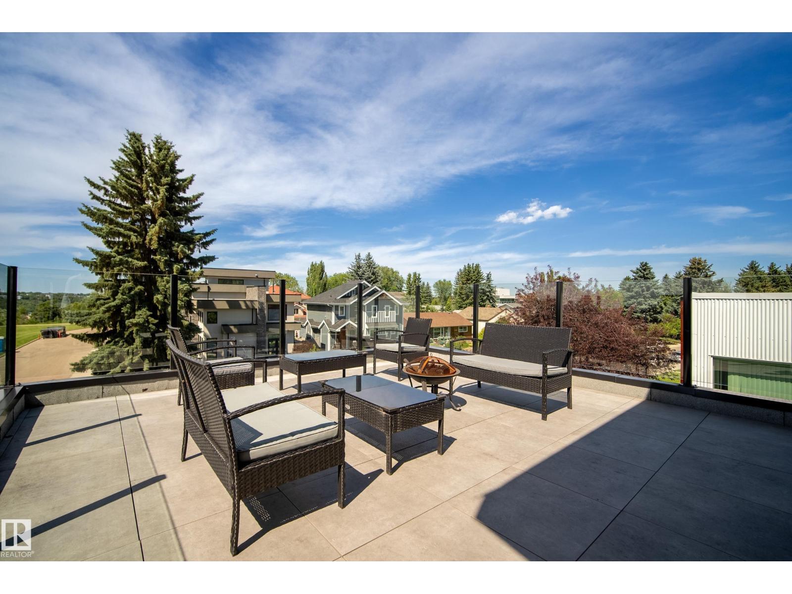 8803 Strathearn Dr Nw, Edmonton, Alberta  T6C 4C8 - Photo 46 - E4469174