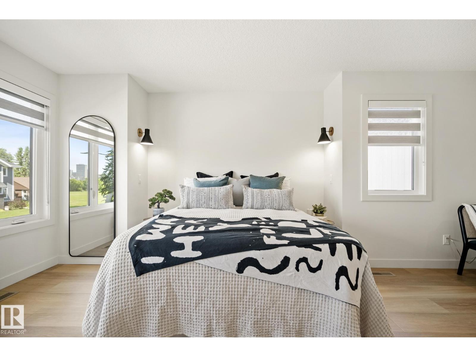 8803 Strathearn Dr Nw, Edmonton, Alberta  T6C 4C8 - Photo 23 - E4469174