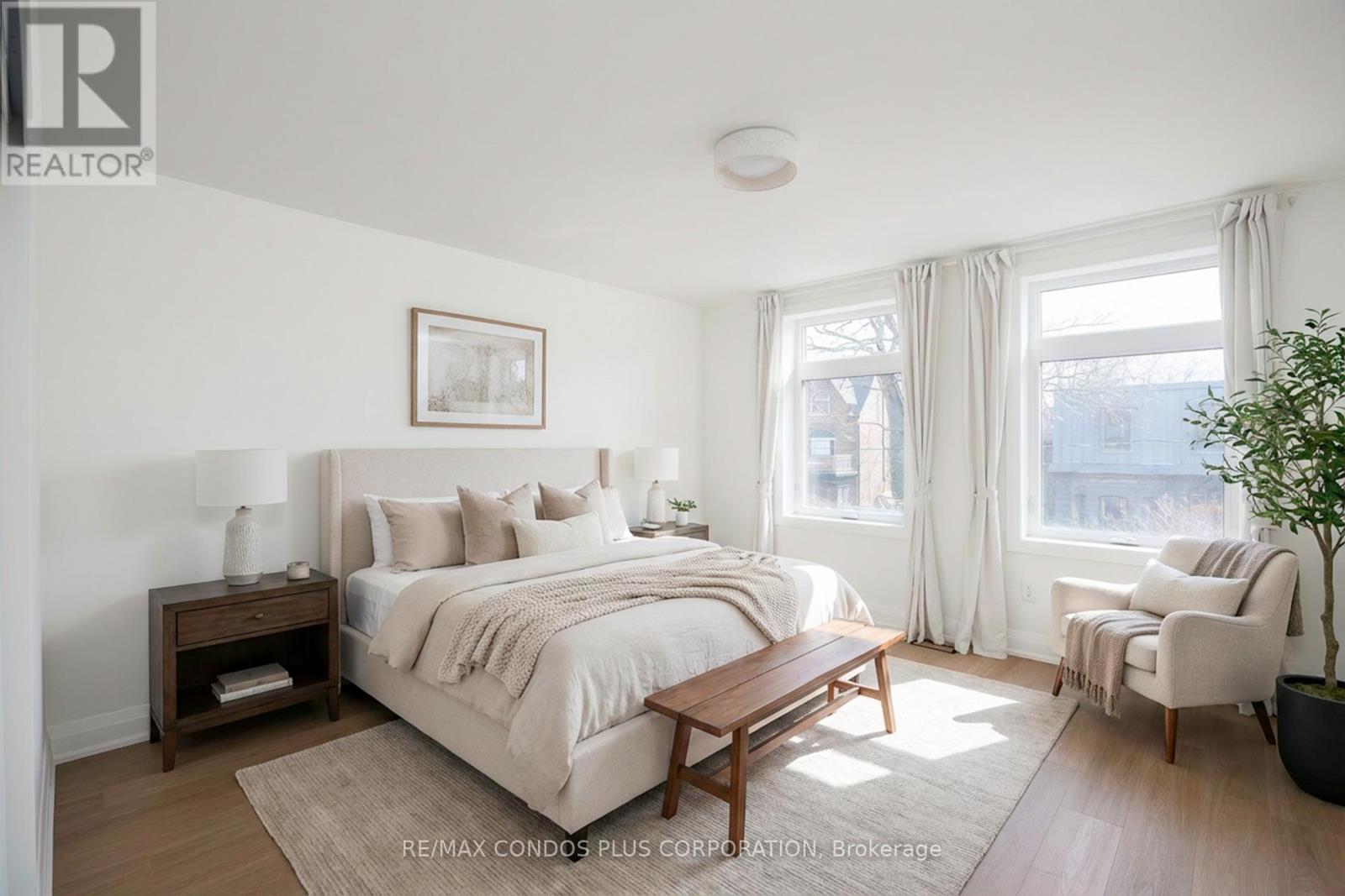 Main - 219 Sorauren Avenue, Toronto, Ontario  M6R 2G1 - Photo 18 - W12711590