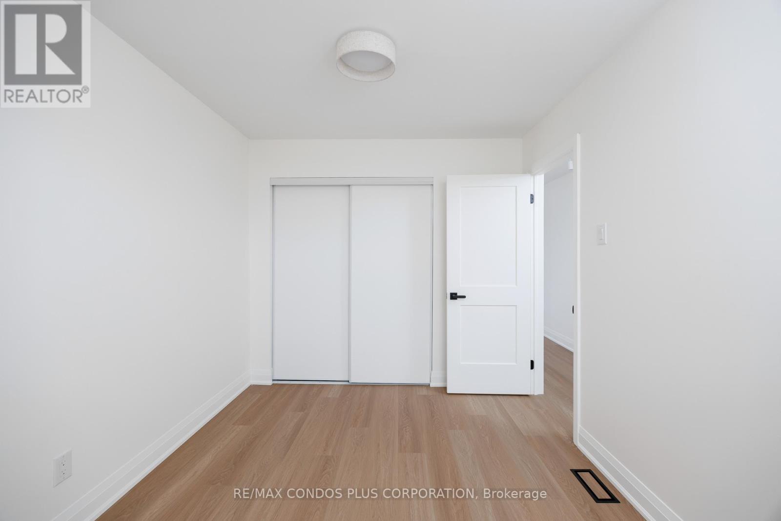 Main - 219 Sorauren Avenue, Toronto, Ontario  M6R 2G1 - Photo 27 - W12711590