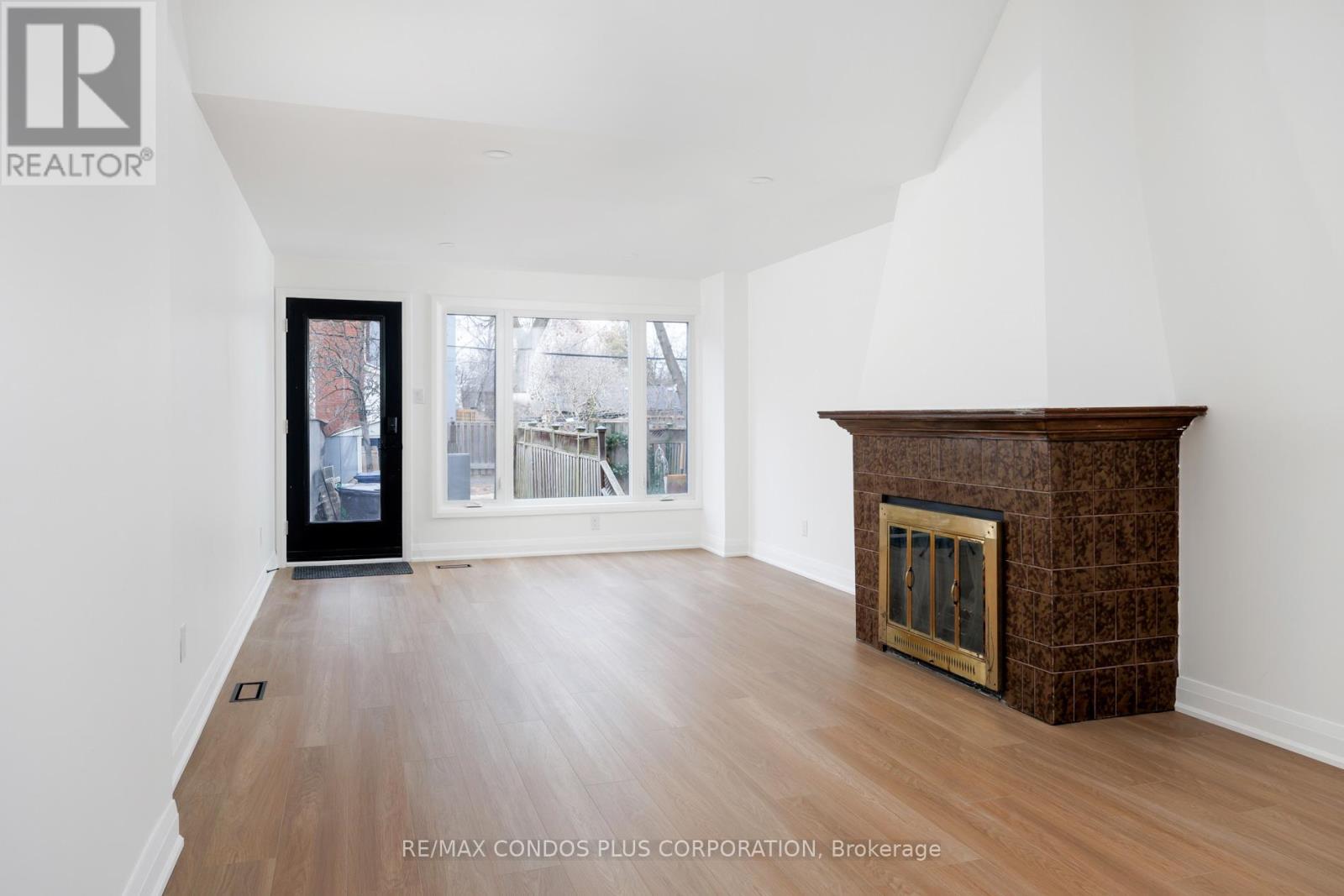 Main - 219 Sorauren Avenue, Toronto, Ontario  M6R 2G1 - Photo 12 - W12711590