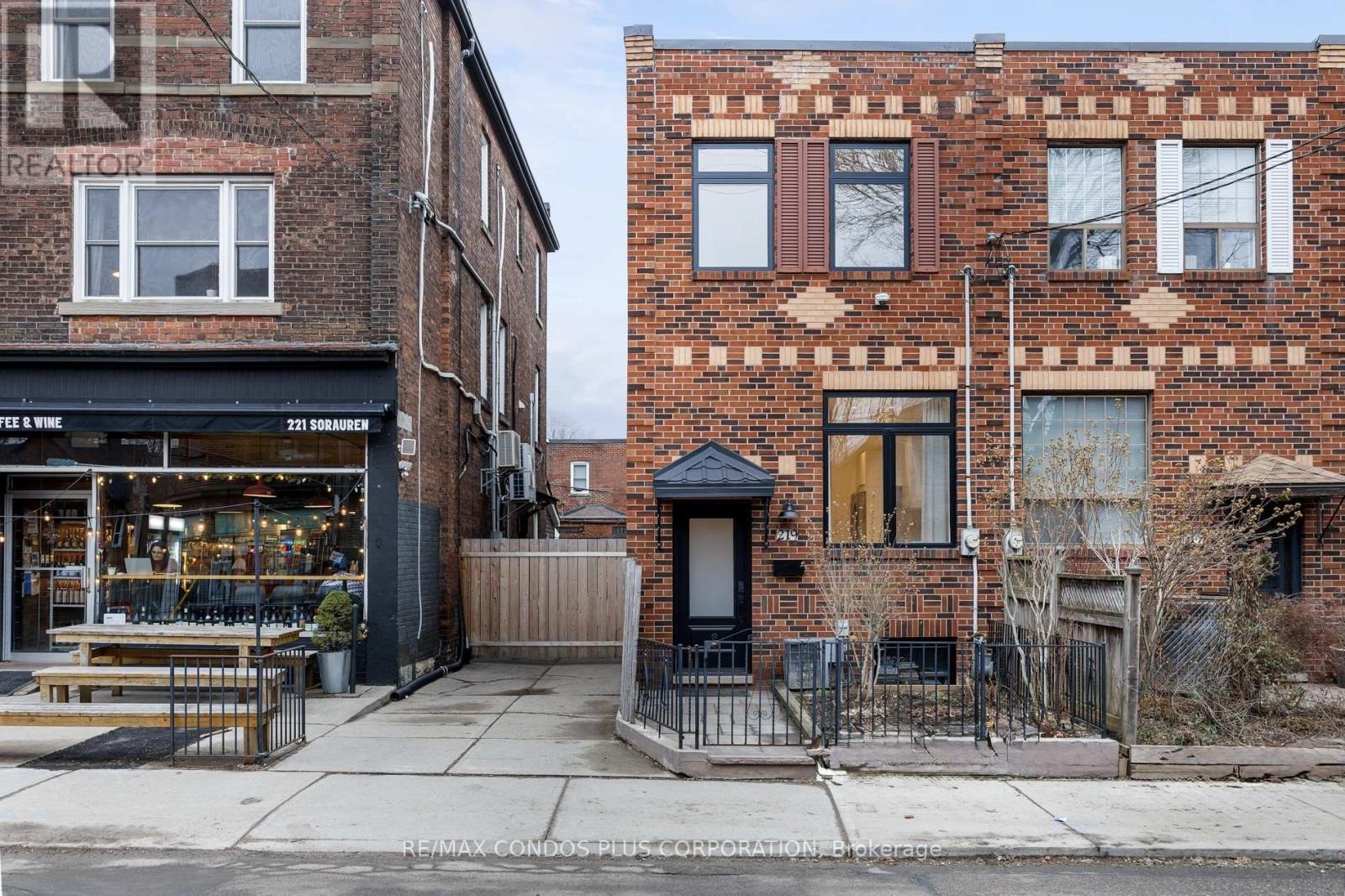 Main - 219 Sorauren Avenue, Toronto, Ontario  M6R 2G1 - Photo 36 - W12711590