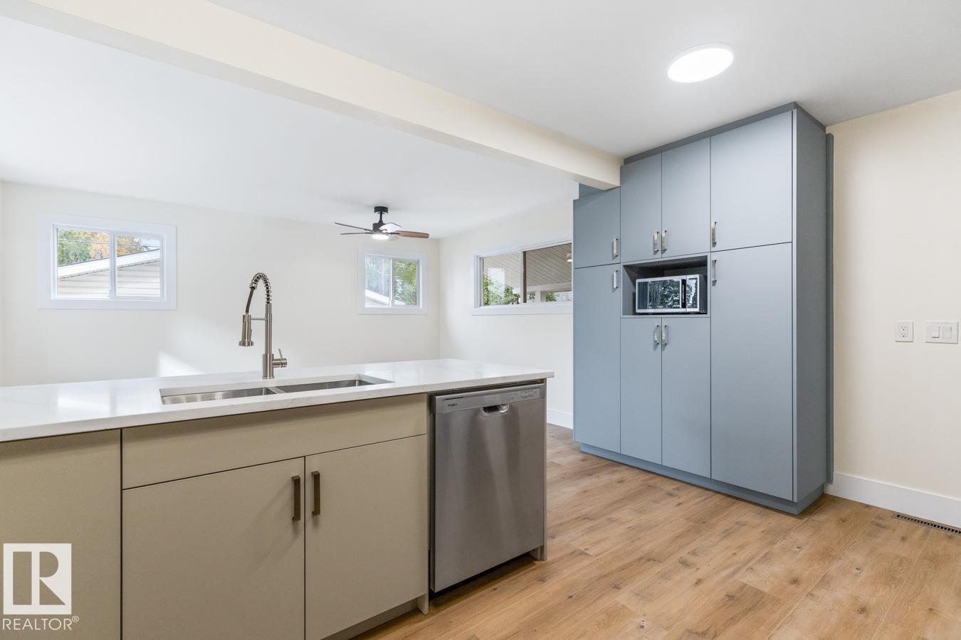 8316 68a St Nw, Edmonton, Alberta  T6B 1T3 - Photo 12 - E4469262