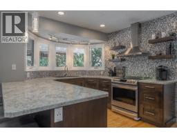 745 Wenric Crescent, kelowna, British Columbia