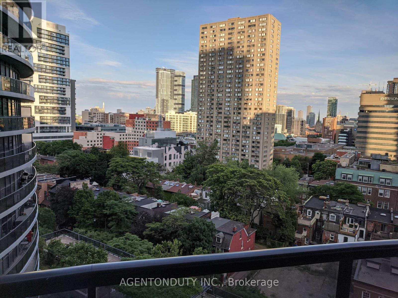 1207 - 21 Carlton Street, Toronto, Ontario  M5B 1L3 - Photo 17 - C12722548