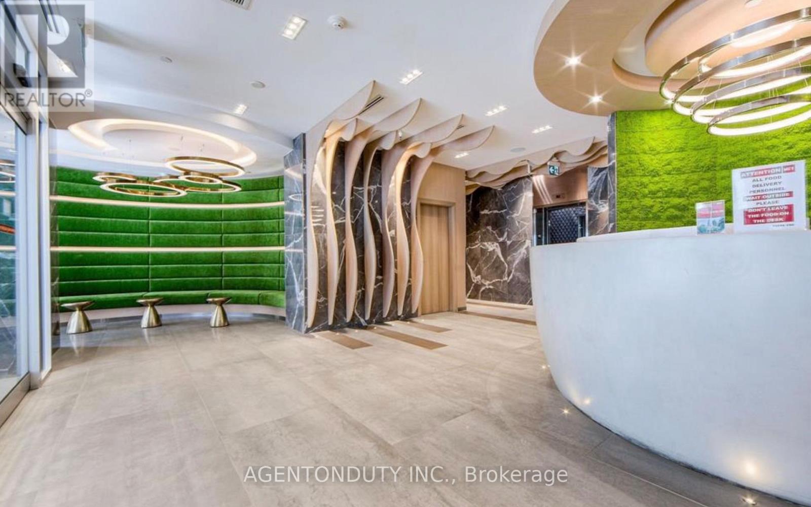 1207 - 21 Carlton Street, Toronto, Ontario  M5B 1L3 - Photo 3 - C12722548