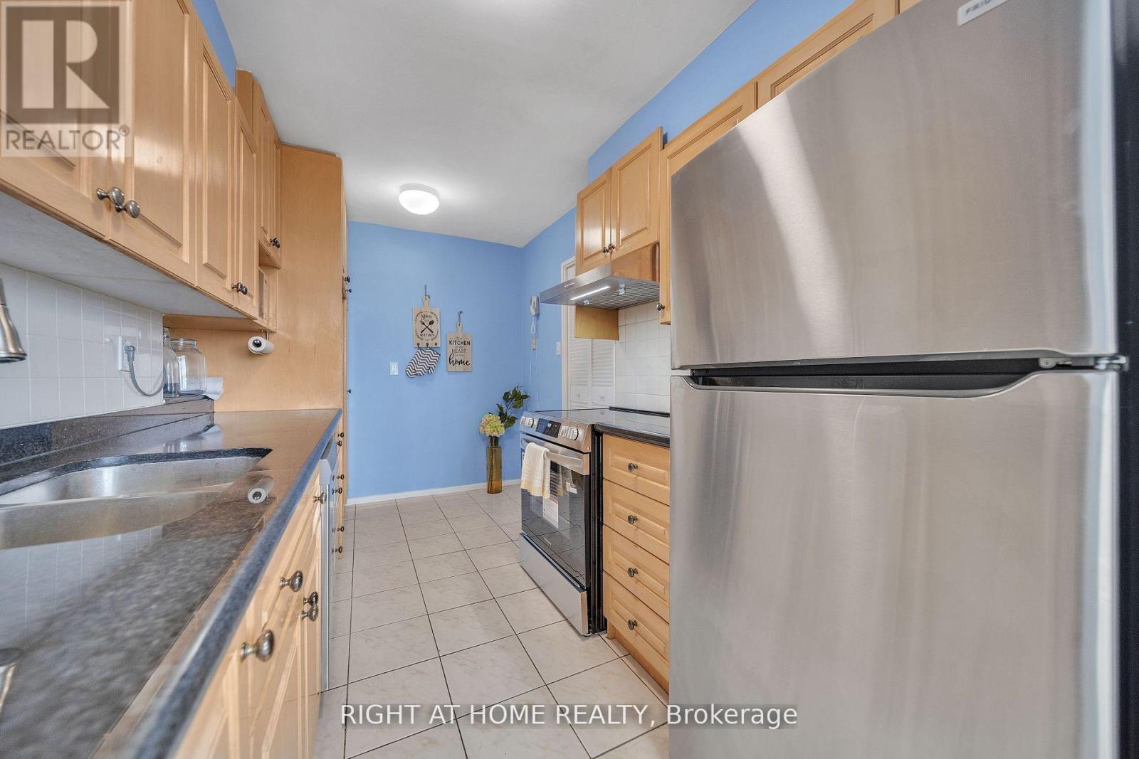 1415 - 260 Seneca Hill Drive, Toronto, Ontario  M2J 4S6 - Photo 12 - C12722564