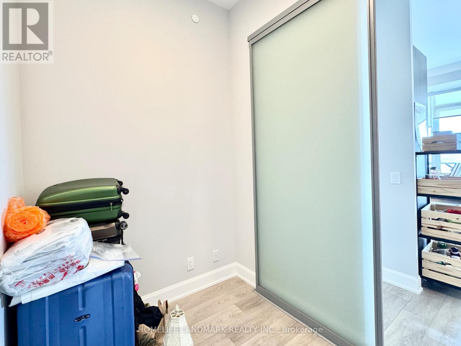 2105 - 38 Water Walk Drive, Markham, Ontario  L3R 6M8 - Photo 15 - N12722578