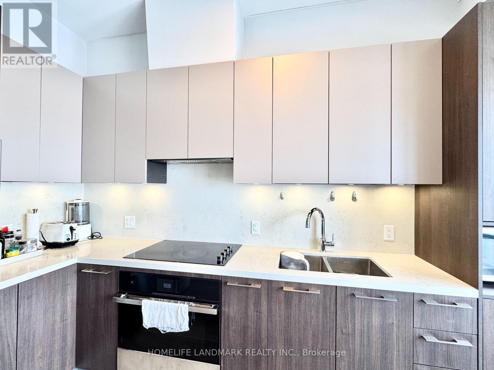 2105 - 38 Water Walk Drive, Markham, Ontario  L3R 6M8 - Photo 23 - N12722578