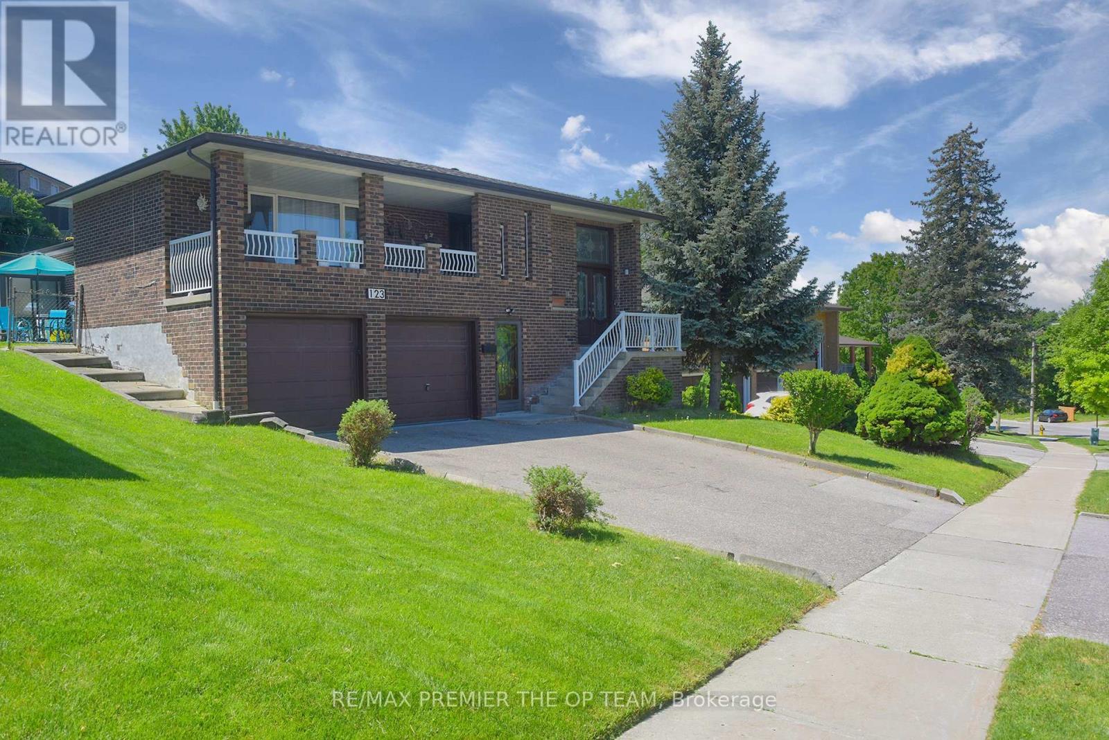 123 Willis Road, Vaughan, Ontario  L4L 2S4 - Photo 2 - N12722600