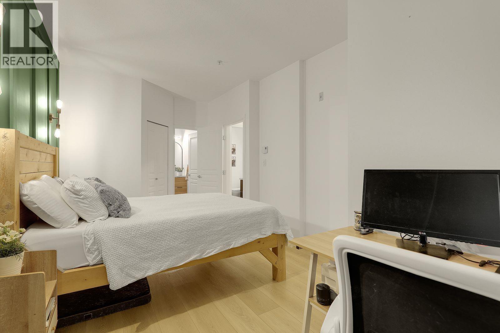 #106 2959 Silver Springs Boulevard, Coquitlam, British Columbia  V3E 3S5 - Photo 11 - R3081742