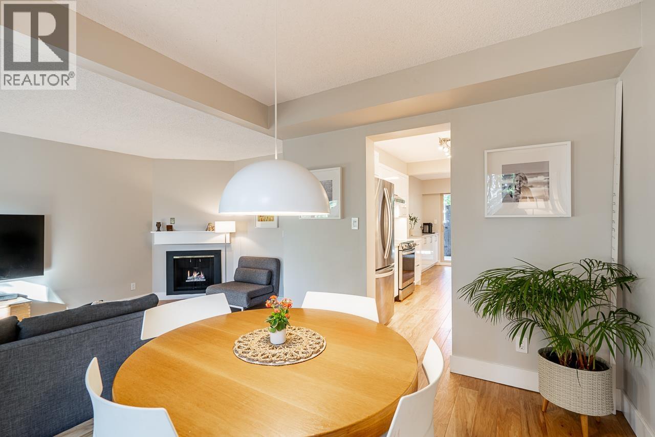 2076 Purcell Way, North Vancouver, British Columbia  V7J 3K3 - Photo 11 - R3082298