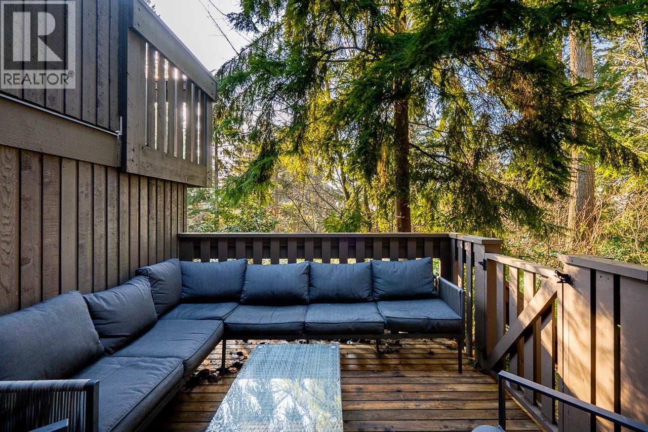 2076 Purcell Way, North Vancouver, British Columbia  V7J 3K3 - Photo 32 - R3082298