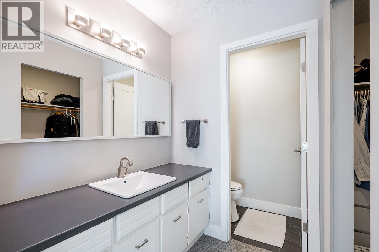 2076 Purcell Way, North Vancouver, British Columbia  V7J 3K3 - Photo 19 - R3082298