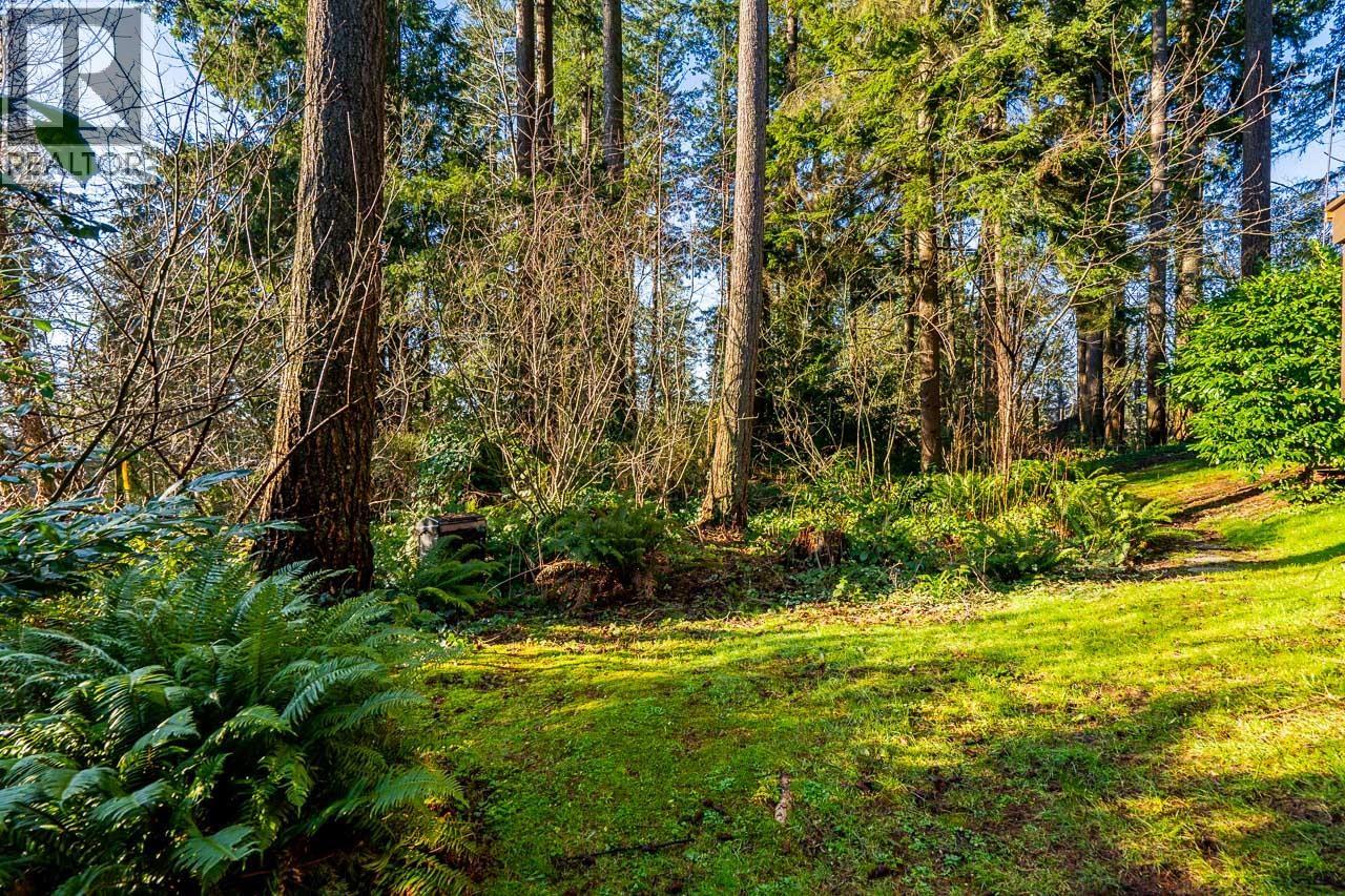 2076 Purcell Way, North Vancouver, British Columbia  V7J 3K3 - Photo 34 - R3082298