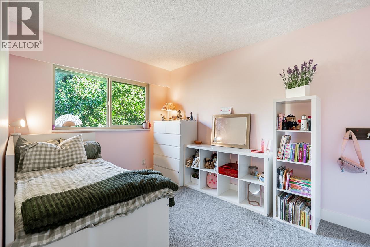 2076 Purcell Way, North Vancouver, British Columbia  V7J 3K3 - Photo 24 - R3082298