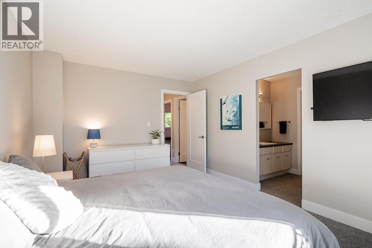 2076 Purcell Way, North Vancouver, British Columbia  V7J 3K3 - Photo 18 - R3082298