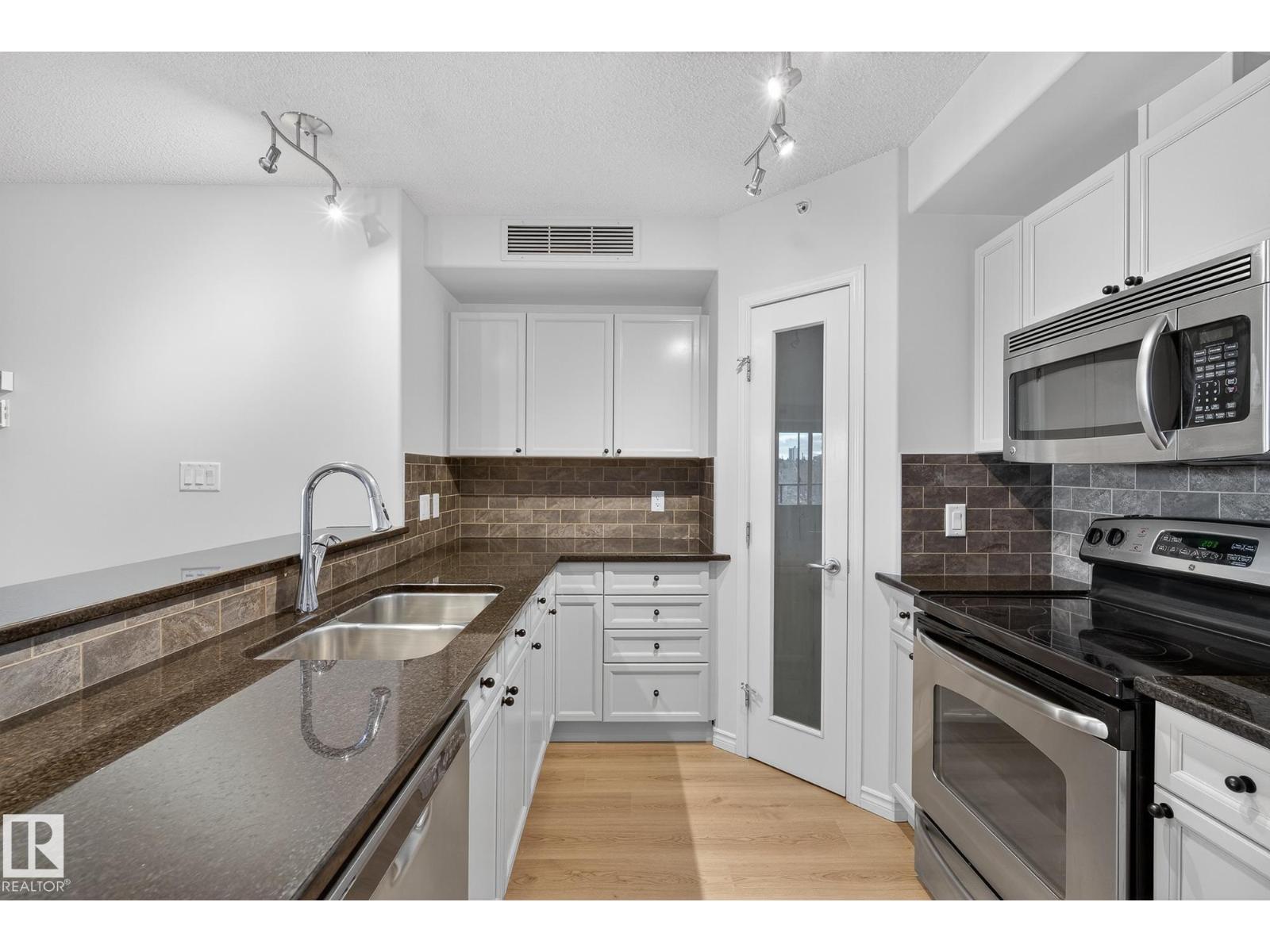 #203 9707 106 St Nw, Edmonton, Alberta  T5K 0B7 - Photo 16 - E4470826