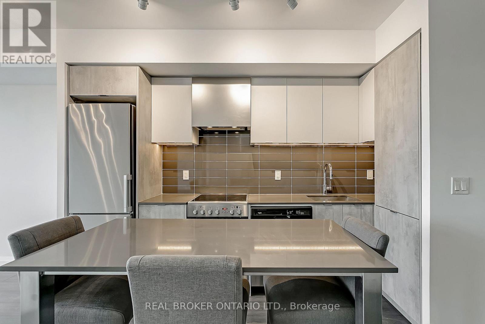 832 - 26 Gibbs Road, Toronto, Ontario  M9B 0E3 - Photo 12 - W12722550