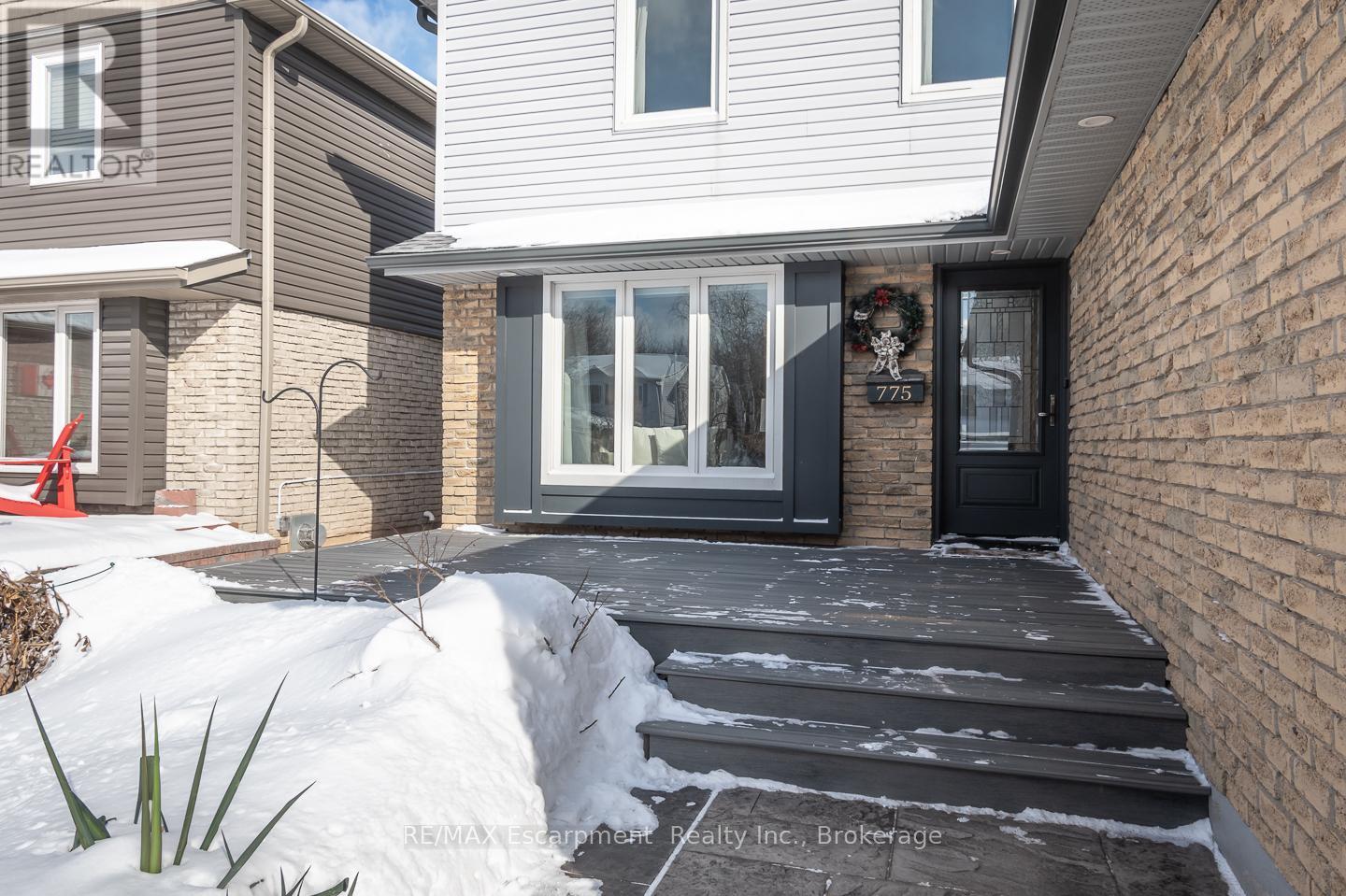 775 Coulson Avenue, Milton, Ontario  L9T 4K2 - Photo 3 - W12722684