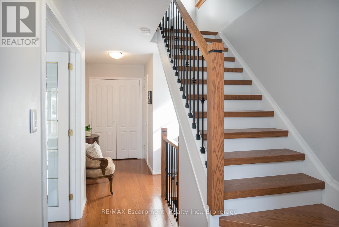 775 Coulson Avenue, Milton, Ontario  L9T 4K2 - Photo 5 - W12722684