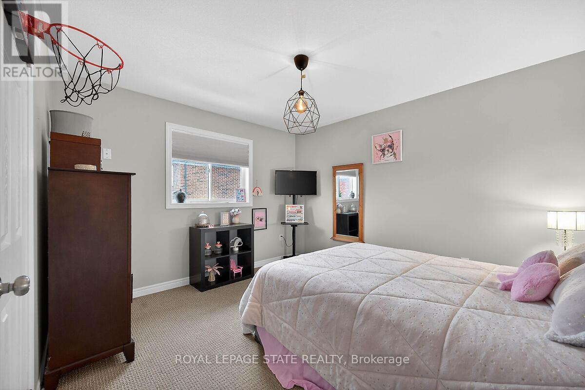 71 Jessica Street, Hamilton, Ontario  L8E 4A3 - Photo 38 - X12722576