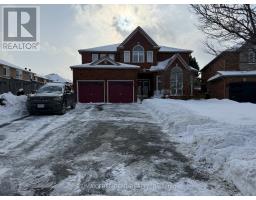 4 TALL OAKS PLACE, Brampton, Ontario