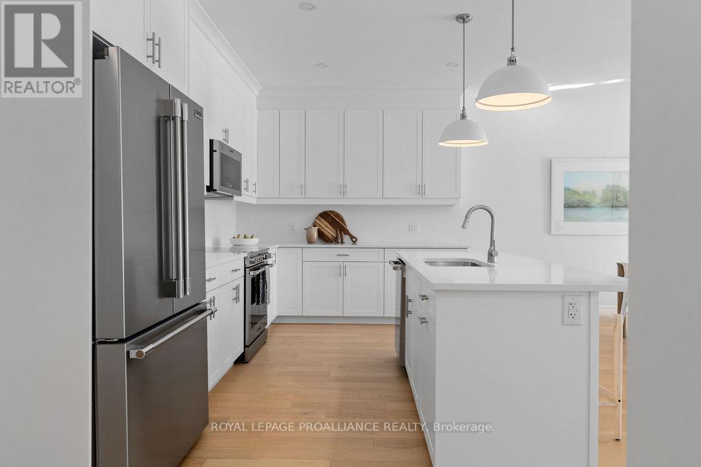 71 Seymour Street W, Centre Hastings, Ontario  K0K 2K0 - Photo 5 - X12722648