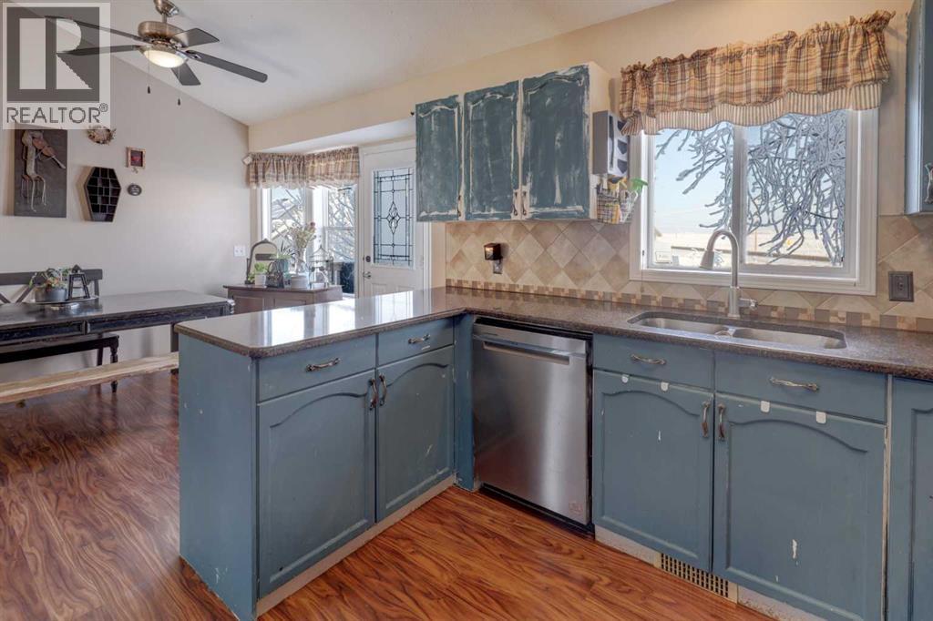 207 Strathaven Bay, Strathmore, Alberta  T1P 1N4 - Photo 8 - A2276840