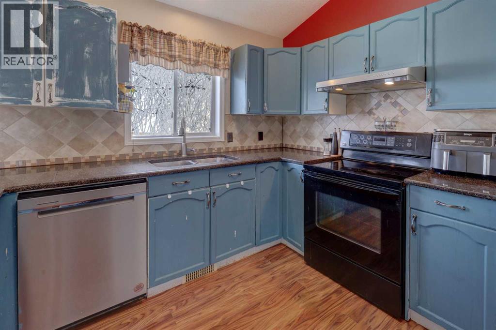 207 Strathaven Bay, Strathmore, Alberta  T1P 1N4 - Photo 7 - A2276840